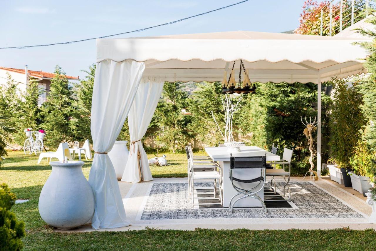 Mary'S Home Nea Artaki Exterior photo